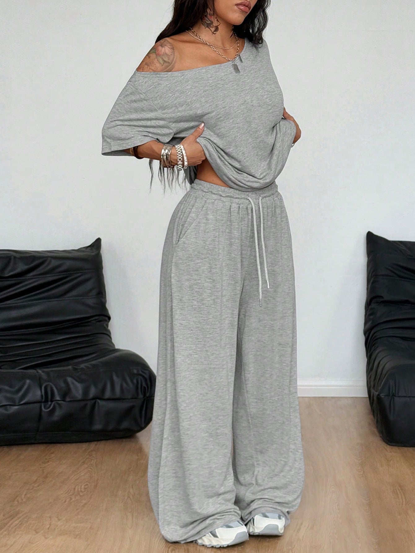 Casual solid color off-shoulder sports two-piece set